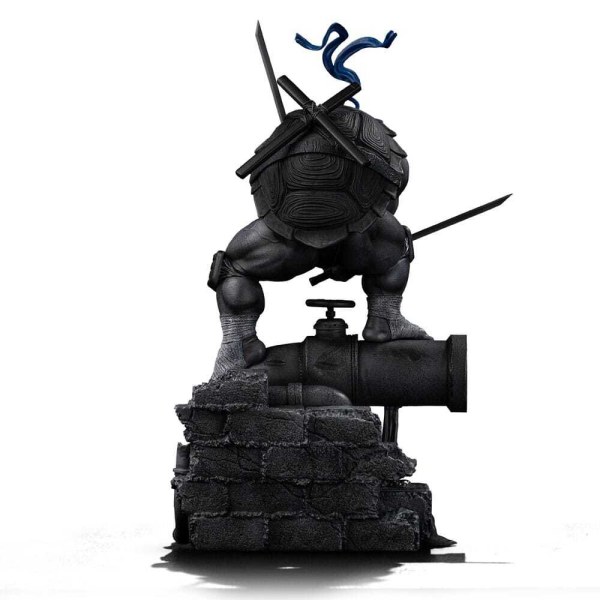 Statuette Tortues Ninja à Art Scale 1/10, variante Leonardo noir et blanc, 26 cm