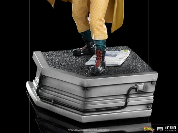 Retour vers le Futur II Statuette 1/10 Art Scale Doc Brown 25 cm