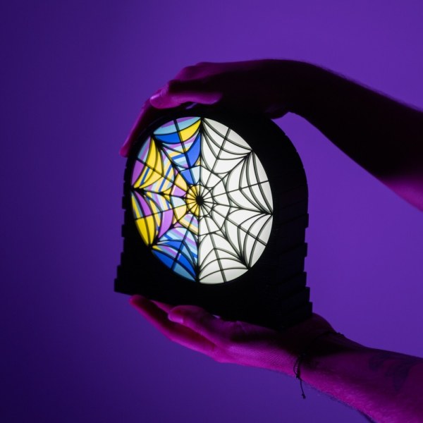 Lampe Mercredi – Fenêtre du hall Ophélie