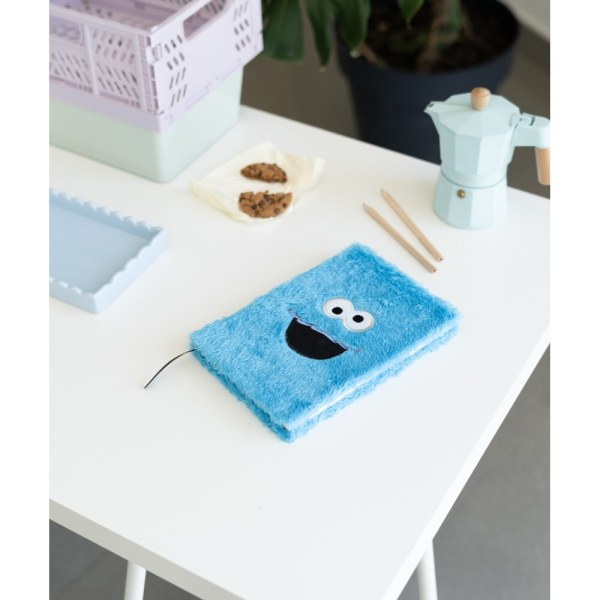 CARNET DE NOTES PREMIUM A5 EN PELUCHE - RUE SÉSAME