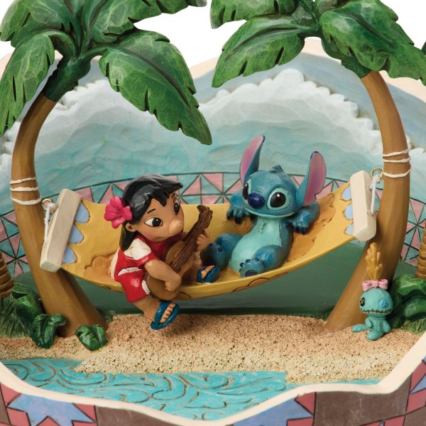 Lilo et Stitch dans une noix de coco (Scène du film) - Disney Traditions