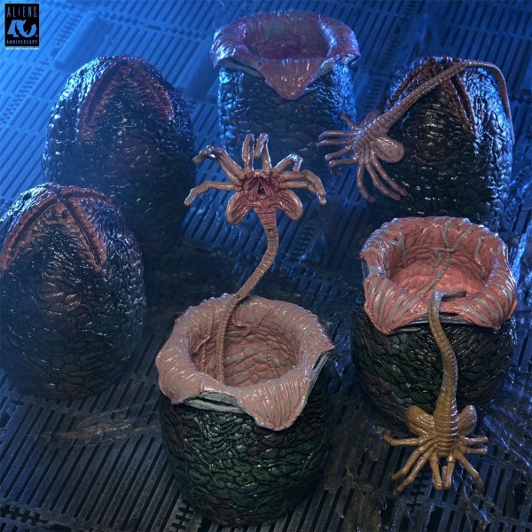 ALIENS - ACCESSORY PACK - 40TH ANNIVERSARY CARTON OF ALIEN EGGS 6 PACK