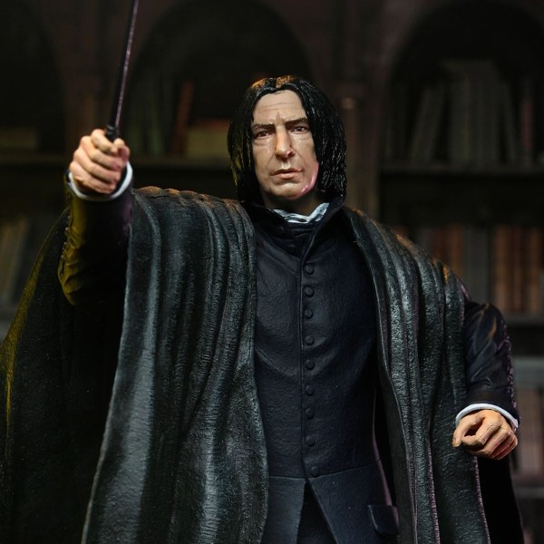HARRY POTTER - 7" SCALE ACTION FIGURE - LEGACY COLLECTION - SEVERUS SNAPE