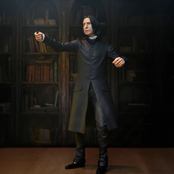 HARRY POTTER - 7" SCALE ACTION FIGURE - LEGACY COLLECTION - SEVERUS SNAPE