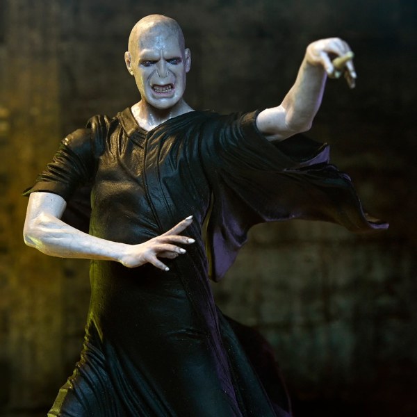 HARRY POTTER - 7" SCALE ACTION FIGURE - LEGACY COLLECTION - VOLDEMORT