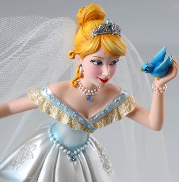 CENDRILLON EN ROBE DE MARIEE DISNEY HAUTE COUTURE