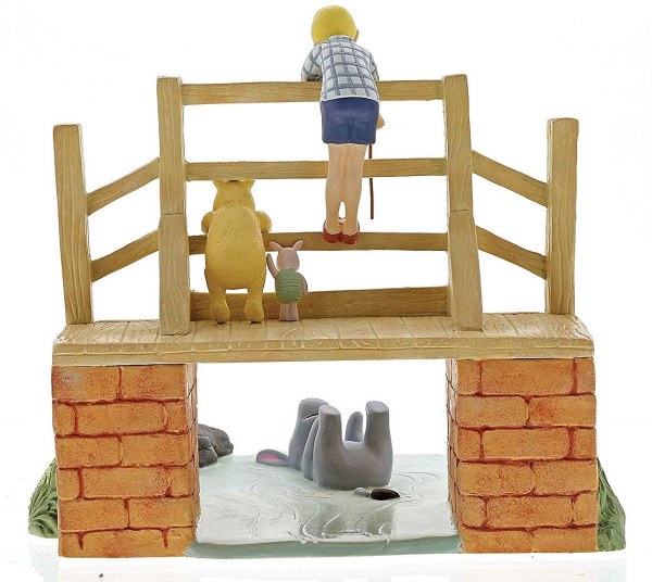 CLASSIC POOH FIGURINE DISNEY ENCHANTING