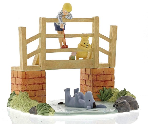 CLASSIC POOH FIGURINE DISNEY ENCHANTING
