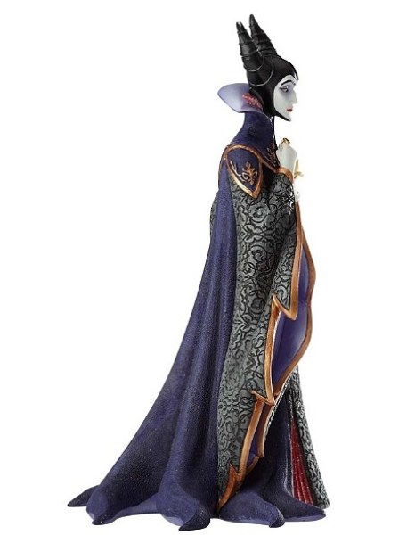 MALÉFIQUE POSE ROYALE DISNEY HAUTE COUTURE SHOWCASE