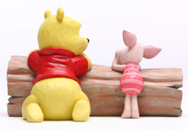 WINNIE ET PORCINET SUR LA BUCHE - DISNEY TRADITIONS
