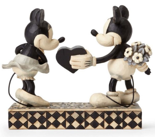 MICKEY OFFRE UN CADEAU A MINNIE - DISNEY TRADITIONS