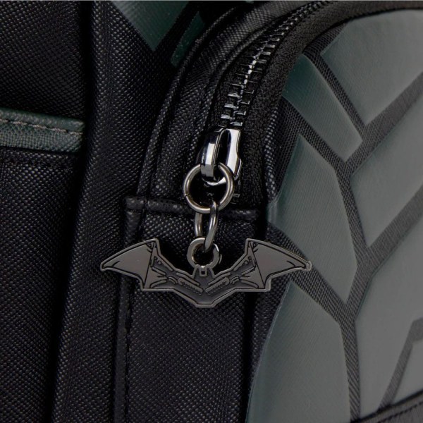 MINI SAC A DOS BATMAN COSPLAY - DC COMICS LOUNGEFLY