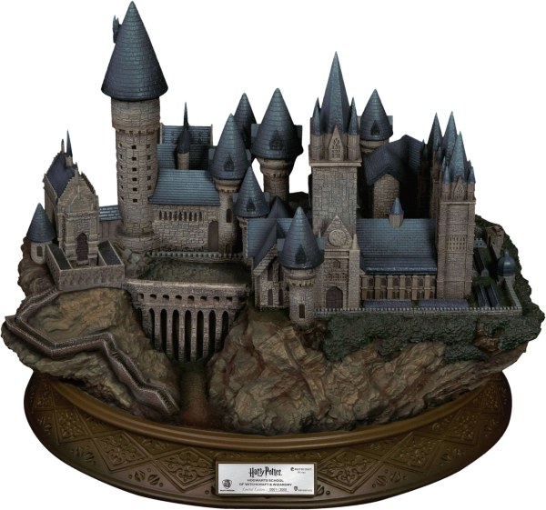 École de sorcellerie de POUDLARD 32 cm ÉDITION LIMITÉE - HARRY POTTER MASTERCRAFT