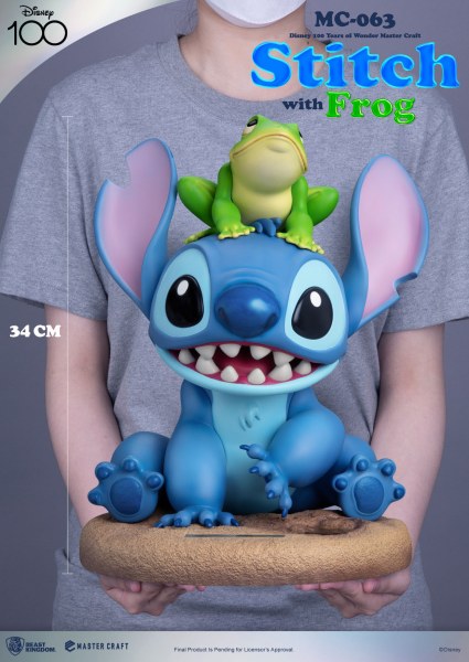 STITCH AVEC LA GRENOUILLE - DISNEY MASTERCRAFT 100 YEARS OF WONDERS