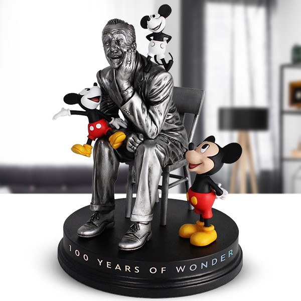WALT AVEC MICKEY À TRAVERS LES ANNÉES DISNEY 100 - DISNEY GRAND JESTER