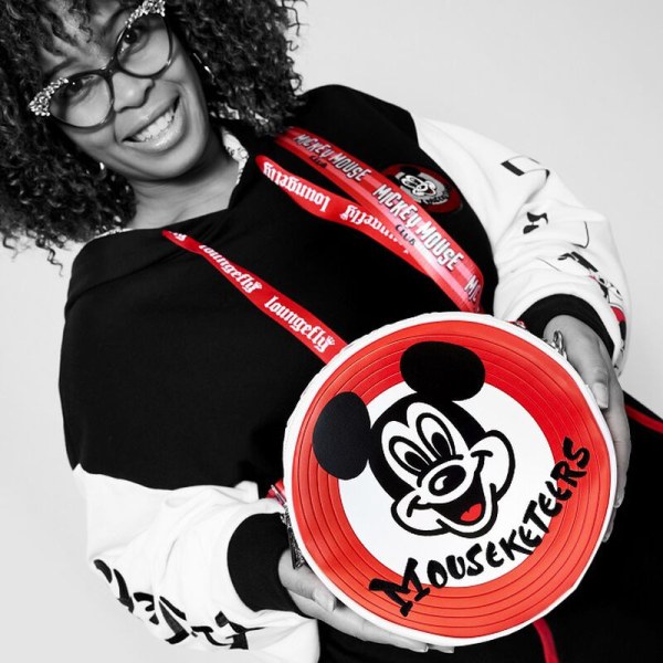 SAC À BANDOULIÈRE DISNEY100 MICKEY MOUSEKETEER - DISNEY LOUNGEFLY