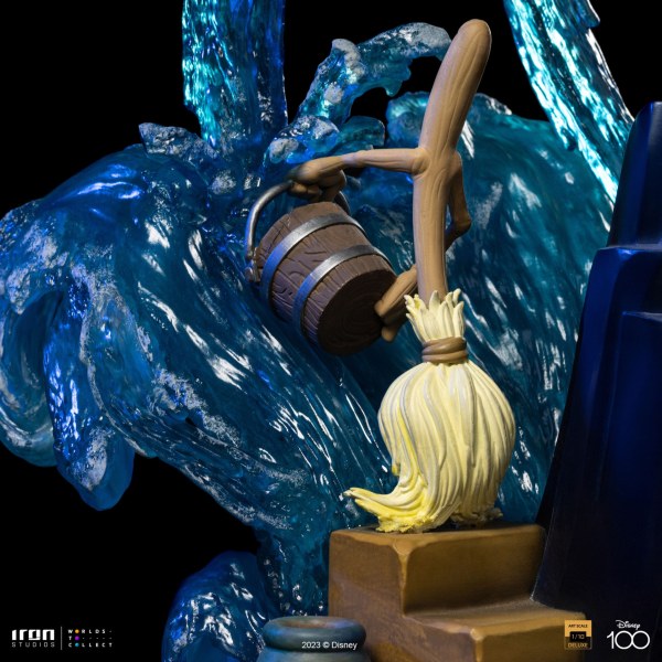 MICKEY FANTASIA DELUXE ART SCALE - DISNEY