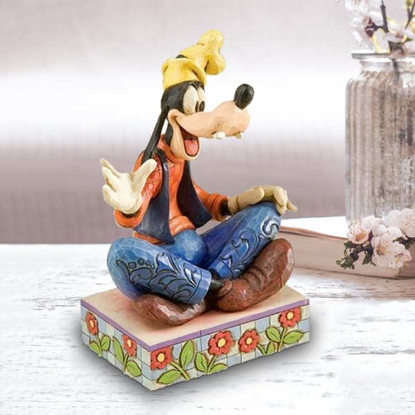 DISNEY TRADITIONS JIM SHORE DINGO