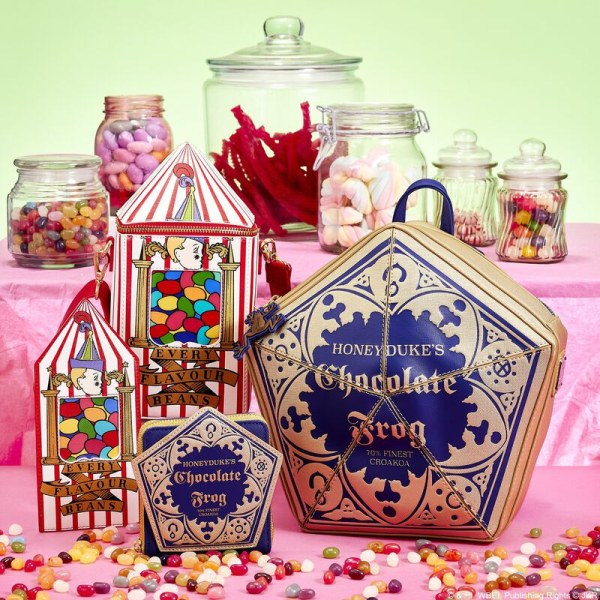 MINI SAC À DOS HONEYDUKES CHOCOLATE FROG - HARRY POTTER LOUNGEFLY