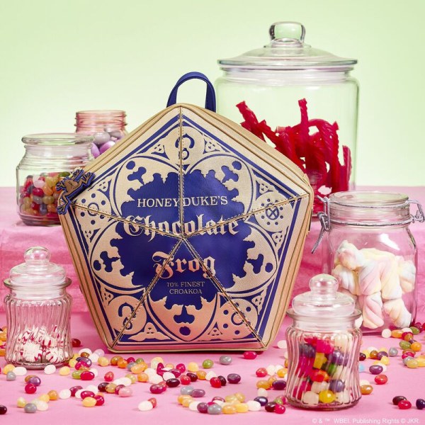 MINI SAC À DOS HONEYDUKES CHOCOLATE FROG - HARRY POTTER LOUNGEFLY